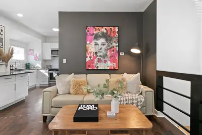 Image de Enjoy a comfortable stay in this newly renovated home