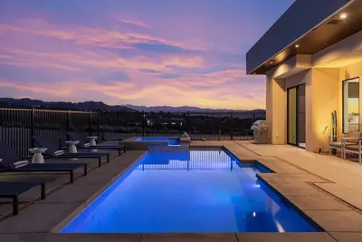 Image de Crest B at Panorama Villas by Fieldtrip | Luxury 2br retreat w pool