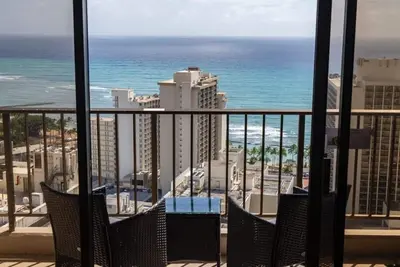 Just Renovated! ! Spectacular Ocean & Diamond head View!