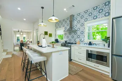 Image de This townhouse is a 2 bedroom(s), 2. 5 bathrooms, located in Atlanta, Ga.