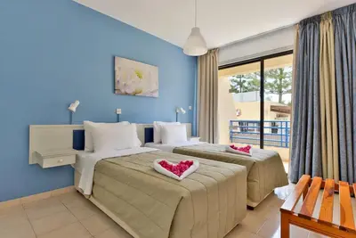 Image de One Bedroom Family Apartment with View
