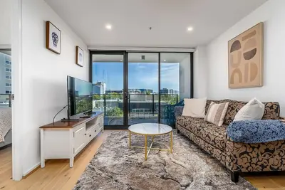 Image de New to Vrbo: North-Facing Apt 3 min to Canberra Times Fountain