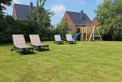 Image de Appartement de vacances Fedderwardersiel pour 1 - 4 personnes avec 2 chambres à coucher - Appartemen