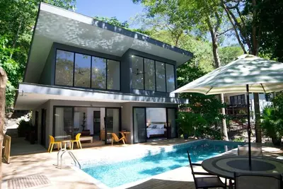Image de Amazing property with pool, in the middle of nature, walking distance to the beach