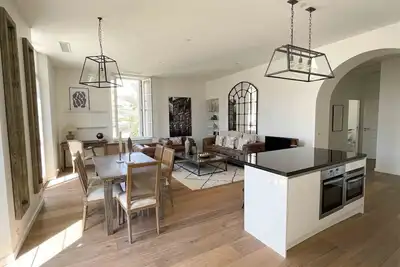 Image de Beautifully renovated 3 bedroom apartment in the heart of Cannes