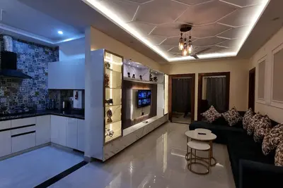 Image de Hillside nest 2 Bhk apartment with a hill and mussoorie view.