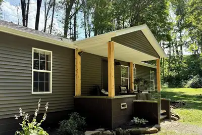 Image de Oak Creek--Hot Tub-Fire Pit-Creekside Exploration area, Secluded