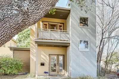 Image de Gorgeous Fully Furnished 4/3 in the heart of So-Co - Exceptional Executive Lease