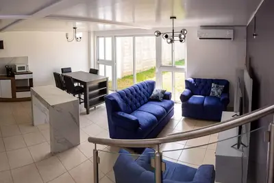 Image de Nice home & Immaculate nice and relaxing