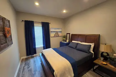 Image de 2 blocks to Greers Ferry lake cabin sleeps 8, Rv & Boat parking @ property