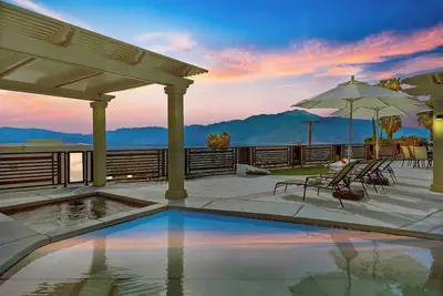 Image de Part of a Mountain, Amazing Views, Pool+Jacuzzi, Game Room, Billiards, Poker, Bbq