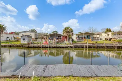 Image de Pensacola Home w/ Private Dock - 7 Mi to Beaches