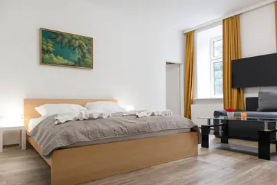 Image de Spacious & Pleasant 2br Apt. near Milenium Tower