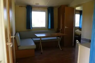 Image de Locatif bois avec terrasse couverte - 2025 Climatisation 4 Ă 6 personnes - 4 pers. inclus dans le tarif
