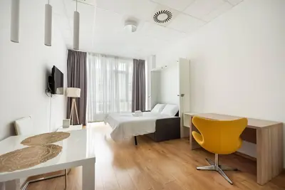 Image de Varsovia Jerozolimskie Studio 215