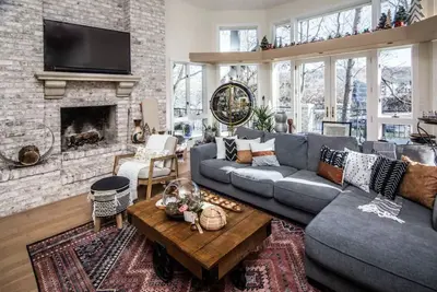 Image de Luxury State Park Getaway with Lake Access and Dock & Gym