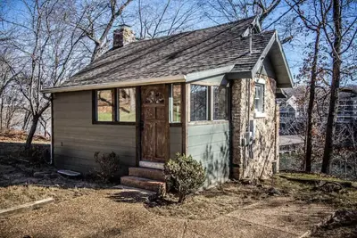 Image de Private Lakefront Cabin in State Park w/ Dock