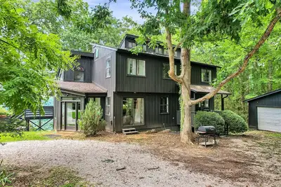Image de Weblon's Retreat - Incredible Bluff View and Peaceful Woods