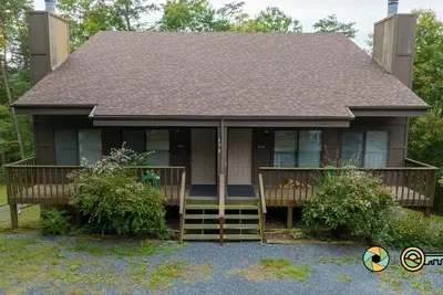 Image de Woodland Retreat (#90a) | Quiet area | Minutes to Bryce Resort!