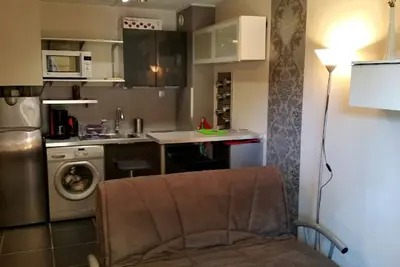 Image de Beau studio à Six-Fours-Les-plages à 100 m de la mer
