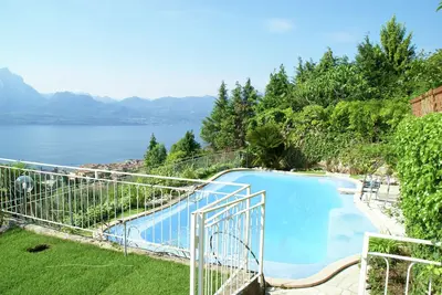 Image de Charmante villa à Torri del Benaco avec piscine clôturée