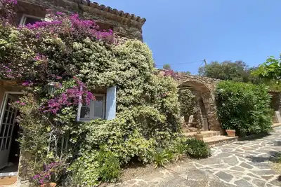 Image de Ancienne Magnanerie 5 chambres, 5 sdb entièrement rénovée proche de Grimaud