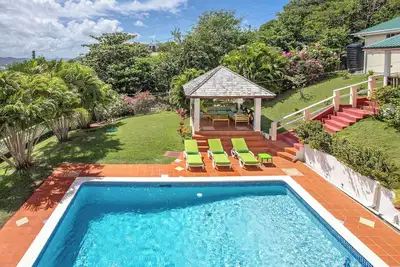 Image de Decaj 2br in Cap Estate by Personal Villas - Ideal for Romantic Escapades