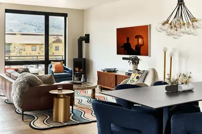 Image de Luxury Townhome with Rooftop Spa and Firepit