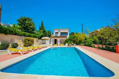 Image de Saona Villas (Ts Tera) : villa 6 personnes, piscine privée, wifi, climatisation