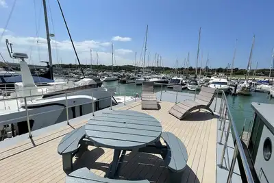 Image de Yarmouth Waterlodge Floating Apartment (Harbour Haven), Waterlodge 2