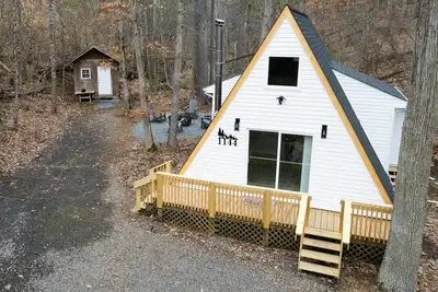 Image de Secluded Modern A-frame in Shenandoah Valley