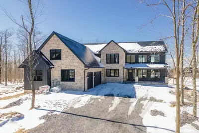 Image de Heaven On Seven: Lake Area, Hot Tub, Fire Pit!