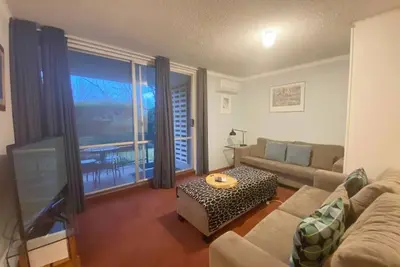 Image de New to Vrbo: Quiet 2br Apartment with Garden views in Griffith