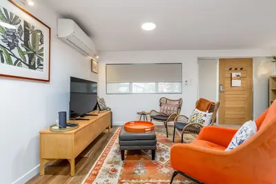 Image de New to Vrbo: Modern Home: Conveniently Close to Hospitals