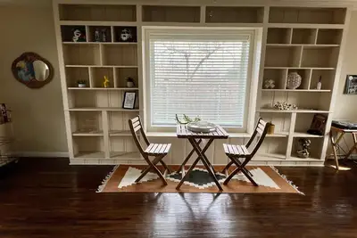 Image de Cozy Park Front house with amazing natural light