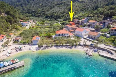 Image de Charming 3-bedroom house in Croatian nature with a view and right by the sea