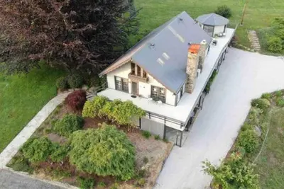 Image de Linville 4 Br 3 Ba Château Mountain Home on Wedding Venue, 10 Acre Farm, Hot Tub