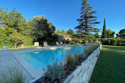 Image de Gîte en Provence Proche Mont Ventoux et à 2 pas des Commerces