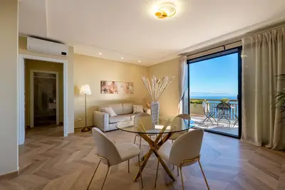 Image de Taormina Dream View is a modern and elegant apartment with breathtaking views.