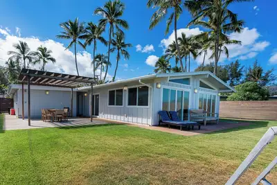 Image de Relaxing or Adventurous North Shore Waterfront Home