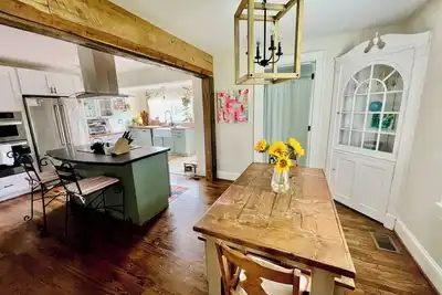 Image de Pleasant Cottage\nSunrise & Sunset Mountain Views