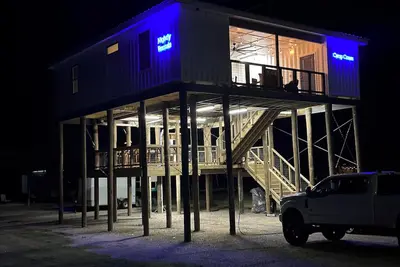 Image de Camp Conex a Shipping Container in Shell Beach, La