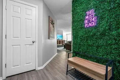 Image de Welcome to The Conservatory, your dream home away from home in Atlanta.