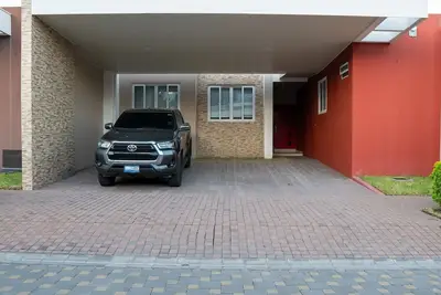 Image de Modern Home near San Salvador