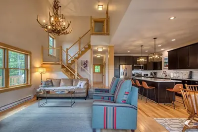 Image de Serene Lake Placid Home with Mtn Views/Walk Access to Jackrabbit Trail Str008658