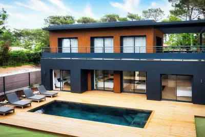 Image de Villa Sunset 1, de prestige, piscine chauffée, vue mer pour 8 personnes