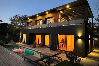 Image de Villa Sunset 2, de prestige, piscine balinaise, vue mer pour 8 personnes