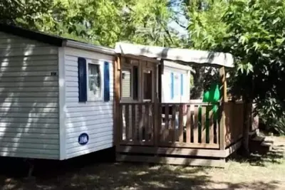 Image de Mobil home Confort Tribu 6\/8 pers. - 35m² - 3 chambres - terrasse couverte - 6 à 8 personnes - 6 pers. inclus dans le tarif