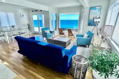 Soundscape Beachfront House!