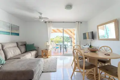 Image de Maison de vacances 'Roja' avec vue sur la mer, Wi-Fi et climatisation